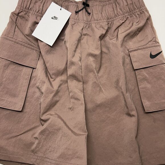 Women's Nike Sportswear Essential Woven High-Rise Shorts X Small- DM6247-019 - Picture 2 of 8